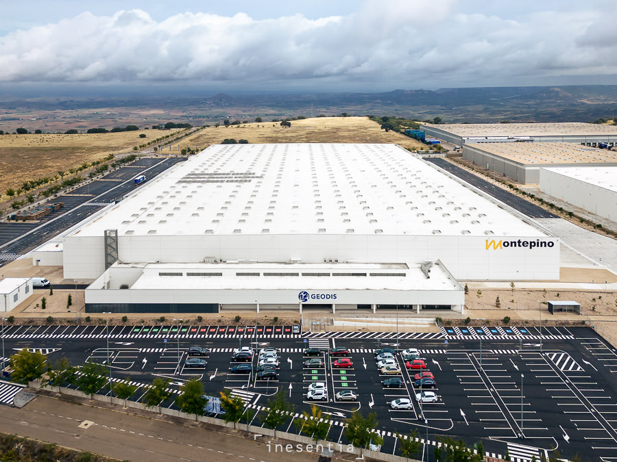vídeo industrial fotografia con drones nave geodis